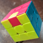 🎸 🧊 ¡Ventas Maestras Iniciadas! Los Secretos de la Guitarra y del cubo de rubik (((que ní la IA lo pudo resolver))) para Musicólogos y Cubers ya están aquí. cu ru cortado súper escond river rolling 2m